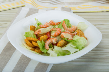 Caesar salad with shrimps
