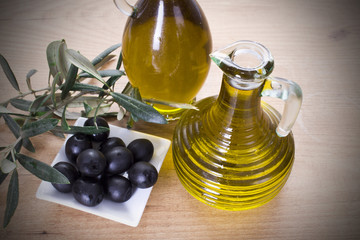 olives with virgin oil