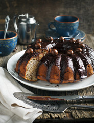 Banana cake with chokolate frosting