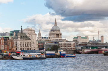 Fototapeta na wymiar Beautiful cityscape of London