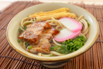 美味しそうな沖縄そば