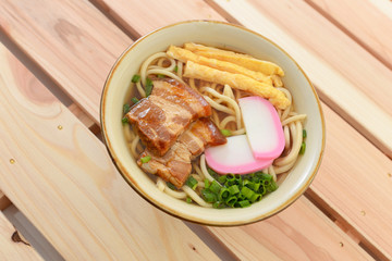 美味しそうな沖縄そば