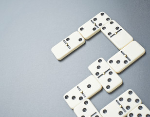 Domino bones composition
