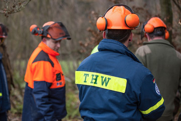 engineers of the german federal agency for technical relief thw