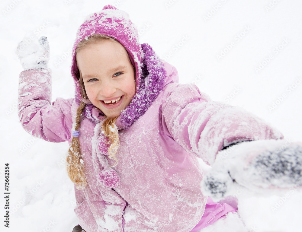 Wall mural Child in winter