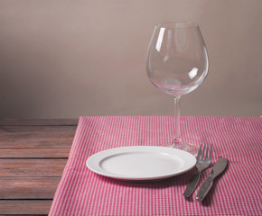 Empty plate