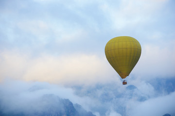 Hot air balloon