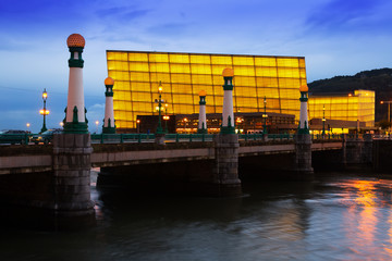 Fototapeta premium View of Sant Sebastian in evening