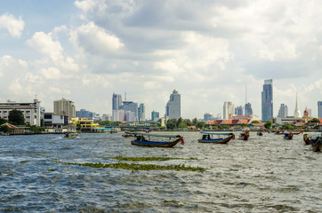 Fototapeta premium Amazing view of Chao Phraya River (Menam), Bangkok, Thailand