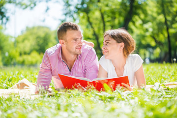 Date in park