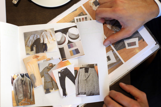 Modekatalog fokusiert
