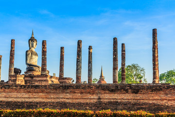 Fototapeta na wymiar Sukhothai historical park 800 years in Thailand