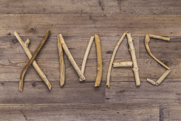 Xmas spelt with driftwood