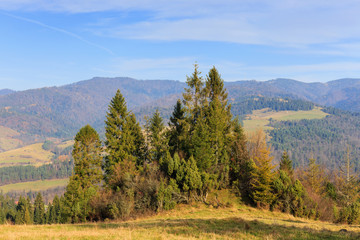 Fototapeta na wymiar autumn mountain landscape