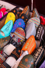 Oriental shoes, souk in Maroc