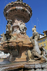 Obraz premium fontana del Nettuno, piazza Duomo, Trento