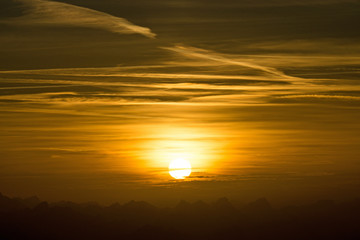 Sonenuntergang in den Alpen