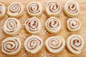 Obraz na płótnie Canvas Cinnamon rolls before baking