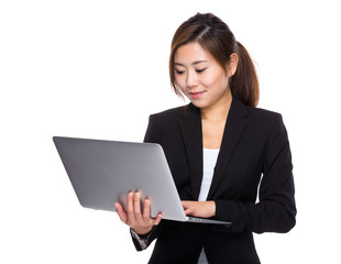 Businesswoman use of laptop