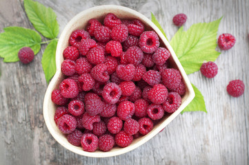 Raspberry in small bowl