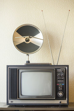 vieux t&eacute;l&eacute;