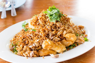 Fried squid with garlic seafood apertizer