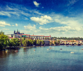Obraz premium View of Charles bridge over Vltava river and Gradchany (Prague C