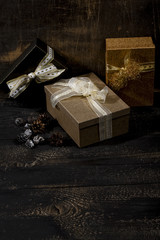 Weihnachtspäckchen, Studio