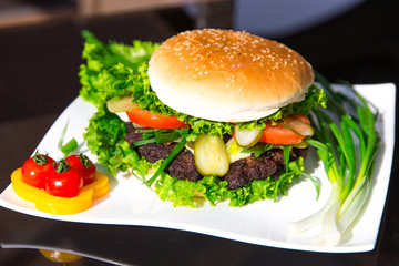 Selbstgemachter Burger