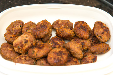 Frikadellen in der Pfanne