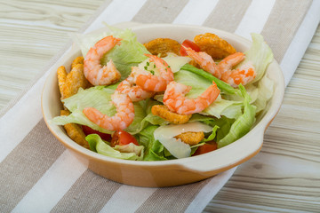 Caesar salad with shrimps