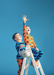 Little men on a ladder to the dream © konradbak