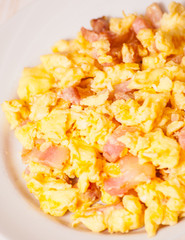 scrambled eggs with bacon