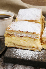 Cream pie made of two layers of puff pastry, filled with whipped