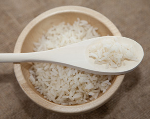 bol de riz dans bol de bambou