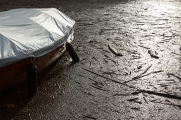 detriti portati dal maltempo a Como