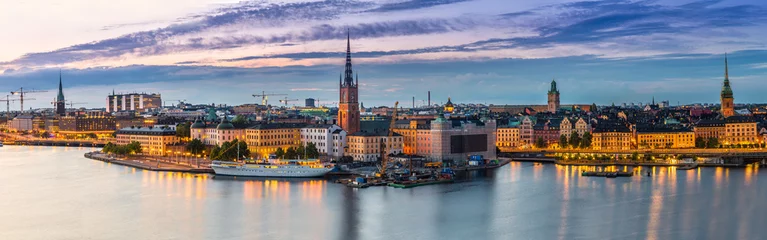 Selbstklebende Fototapete Stockholm Szenisches Sommernachtpanorama von Stockholm, Schweden