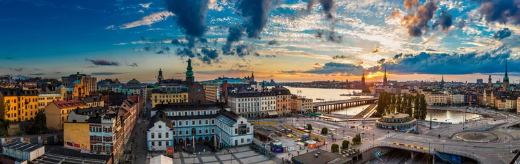 Zelfklevend Fotobehang Toneel de zomernachtpanorama van Stockholm, Sweden © Sergii Figurnyi