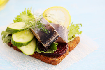 herring with beetroot