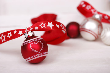 weihnachtskugeln mit herz III