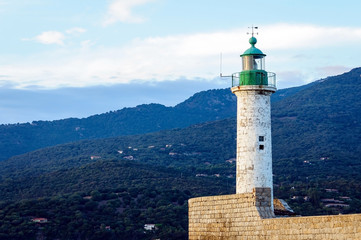 Fototapeta na wymiar Phare de Propriano (Corse)