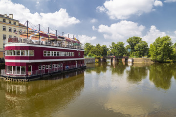Fototapeta na wymiar Deborkader on the banks of the Oder
