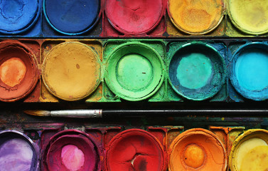 Color paints