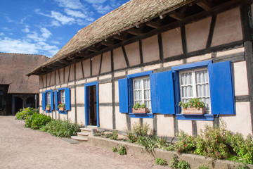 Maison ancienne, longère  alsacienne , Alsace