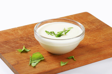 Creamy salad dressing