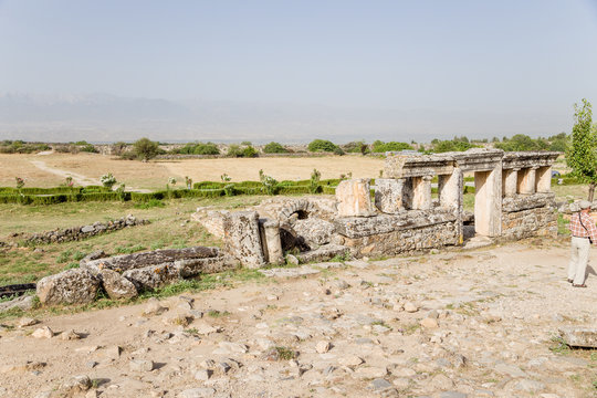 amukkale. The ruins of the tomb in the necropolis of Hierapolis