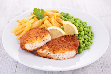 chicken, french fries and pea