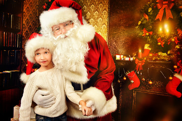 Fototapeta na wymiar kid and santa