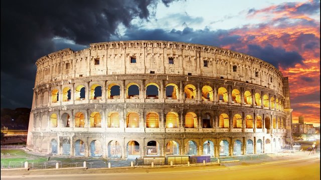 Colosseum at sunset in Rome, Time lapse