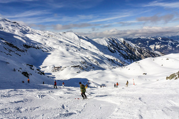 Fototapeta na wymiar ski resort in mountains 